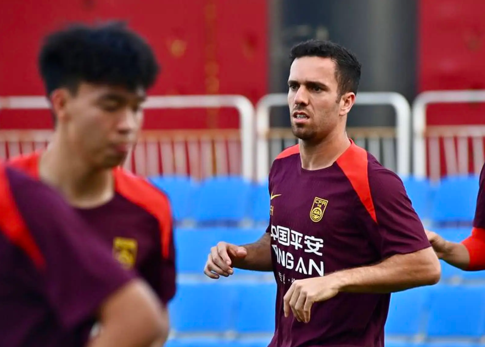 国足东亚杯或启用国青前场攻击群